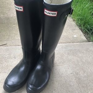 Tall Glossy Hunter Boots - Woman’s Size 9